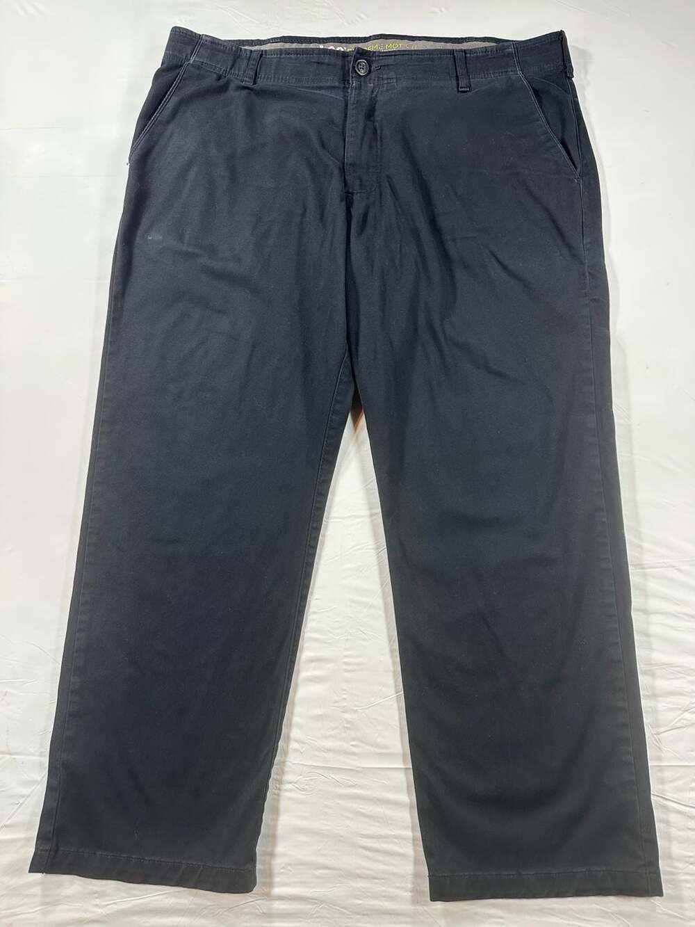 Lee Extreme Motion MVP Chino Pants Mens 40x30 Black Relaxed Straight Fit